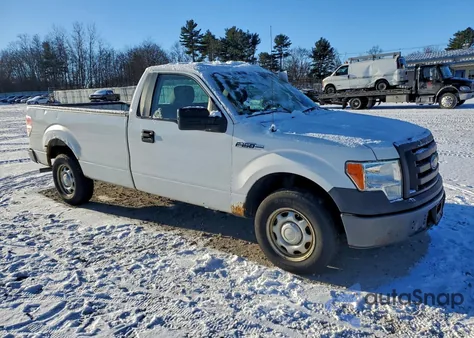 2011 Ford F150 z USA, uszkodzony, nr VIN 1FTMF1CM9BKD07081